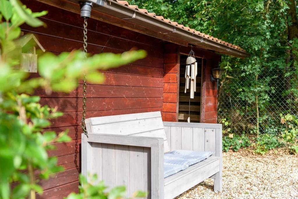 Spacious Wooden Cottage With Infra-Red Sauna At Veluwe Putten Exterior foto